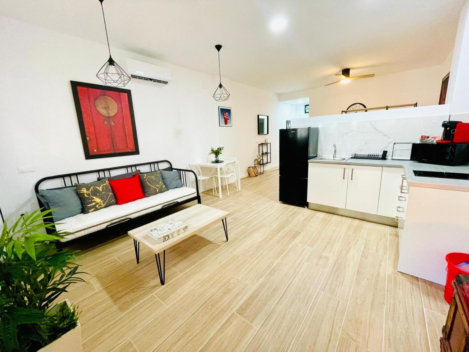 Completo Y Bello Apartamento En Μάλαγα Εξωτερικό φωτογραφία