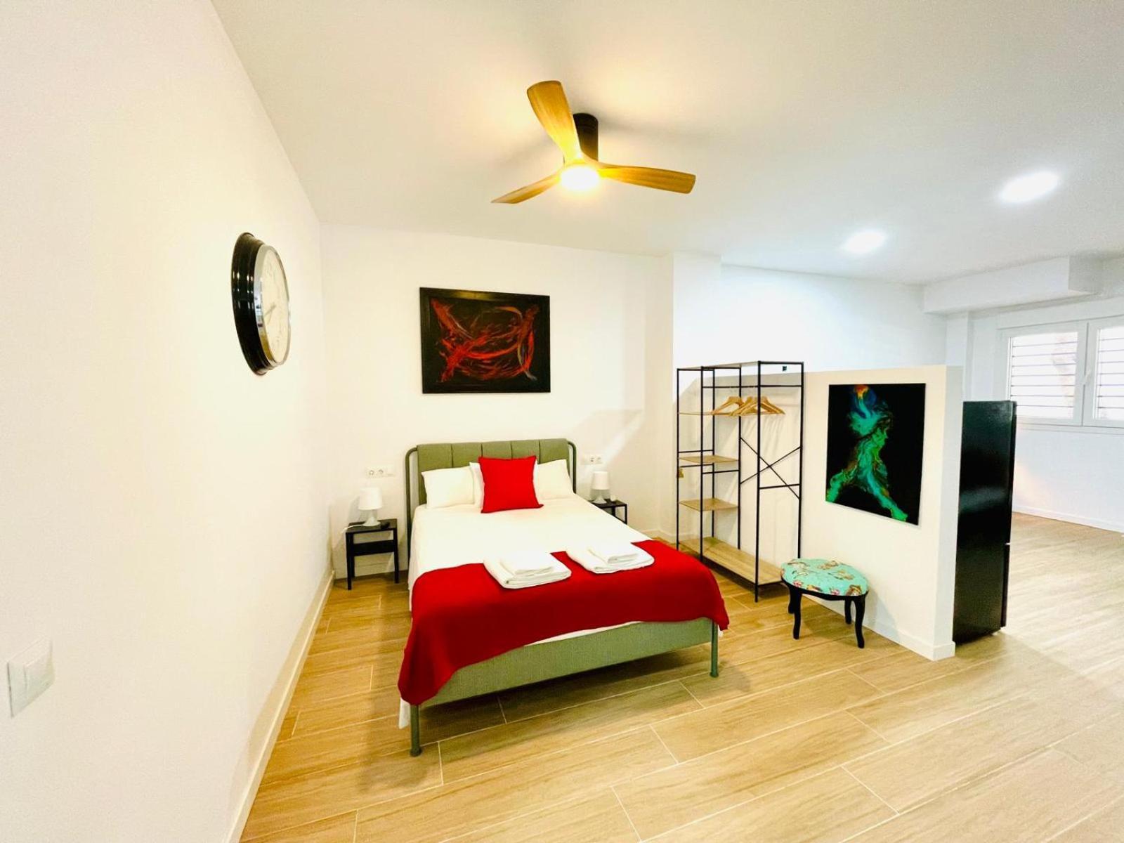Completo Y Bello Apartamento En Μάλαγα Εξωτερικό φωτογραφία